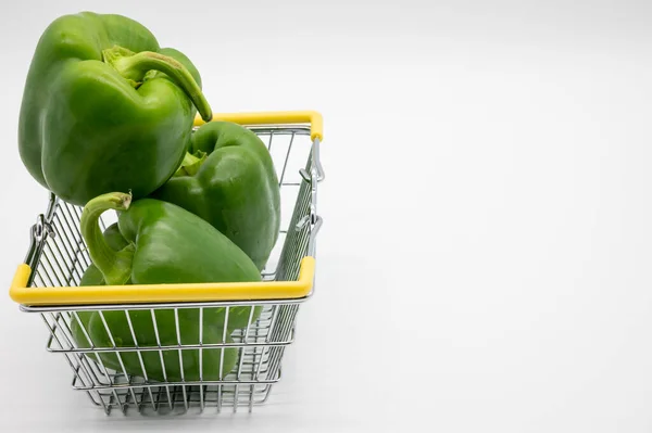 Pimientos Biológicos Verdes Frescos Grandes — Foto de Stock