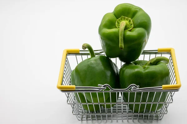 Pimientos Biológicos Verdes Frescos Grandes — Foto de Stock