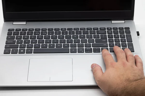 Küçük bilgisayar dizüstü bilgisayarı