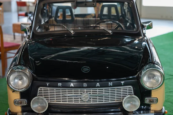 Olsztyn Polonya Mayıs 2021 Otoparkta Duran Eski Bir Trabant Aracının - Stok İmaj