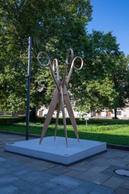 Berlin, Almanya - 12 Ağustos 2021 - Bebelplatz ve Berlin meydanı manzarası.