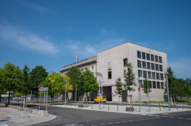 Berlin, Almanya - 12 Ağustos 2021 - Berlin 'deki Bundestag parlamentosunun manzarası