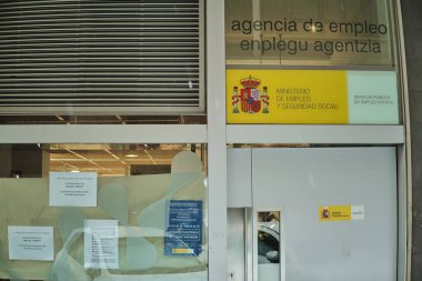 PAMPLONA, NAVARRA İSPAIN 22 Şubat 2021: Navarre İş ve İş Bulma Kurumu