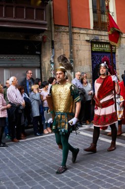 PAMPLONA, NAVARRA İSPANESİ 19 Nisan 2019: PAMPLONA 'NIN KURUMLARINDA HAYATINDA HAYIR
