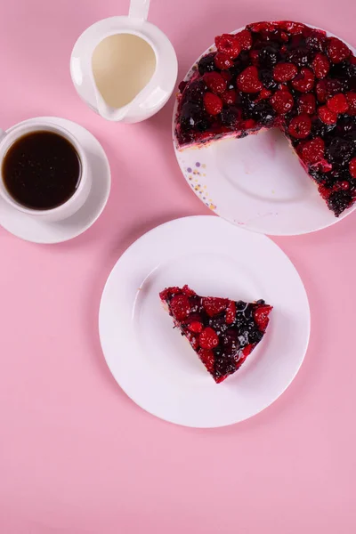 Sweet Strawberyy Blackberry Cherry Other Berries Pie Tart White Background — Stock Photo, Image