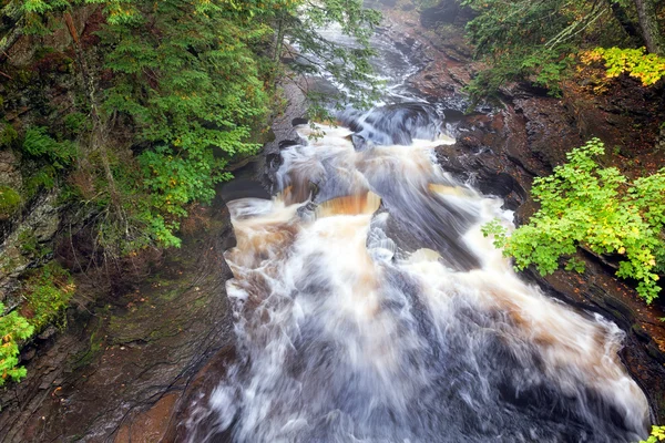 Presque isle river pot holes in der oberen Halbinsel von Michigan — Stockfoto