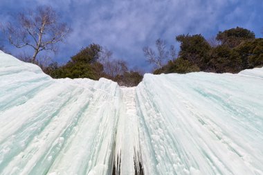 Grand Island buz perdeleri Superior Gölü - Munising Michigan üzerinde
