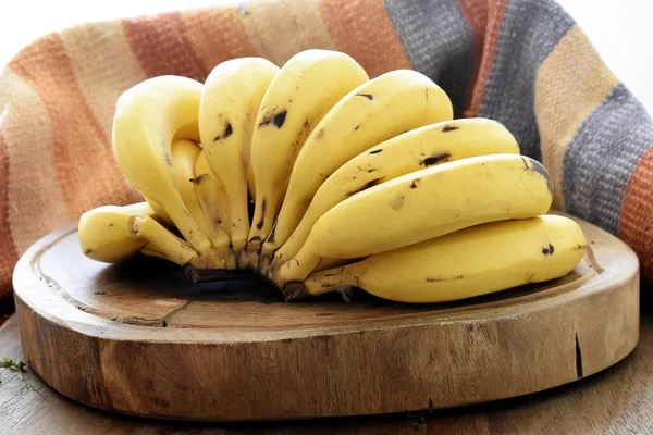 Monte Bananas Fundo Madeira — Fotografia de Stock