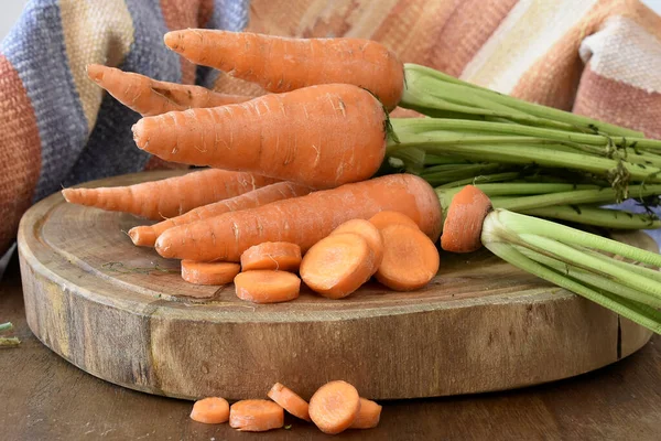 Zanahorias Frescas Sobre Mesa — Foto de Stock