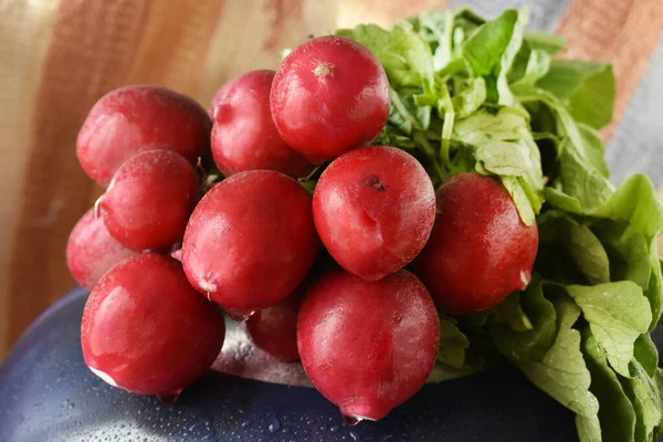 Fresh Radishes Table — Stock Photo, Image