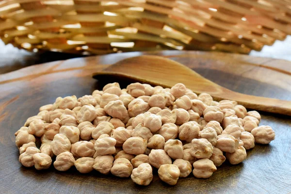 Raw Chickpeas Wooden Bowl — Stock Photo, Image