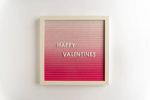 Pink Letterboard Words Spell Happy Valentines White Background Horizontal — 图库照片