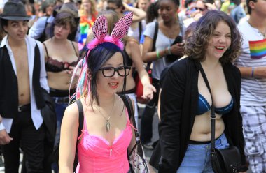 Eşcinsel gurur 2013, Paris, Fransa