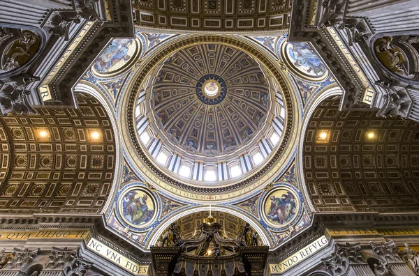 Basilika des heiligen Petrus, vatikanische Stadt, vatikanische — Stockfoto