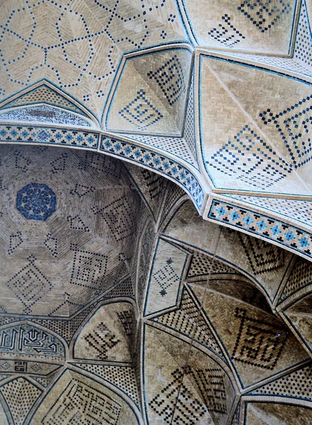 Mosaico islâmico em Jameh Mesquita de Isfahan, Isfahan, Irão — Fotografia de Stock