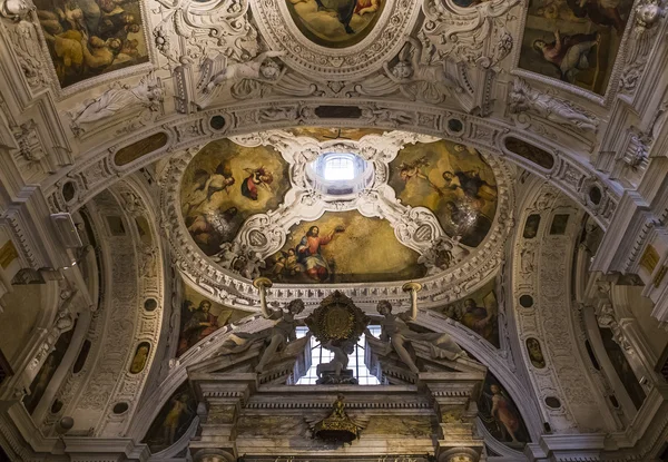 Interni e dettagli del Duomo di Siena, Siena, Italia — Foto Stock