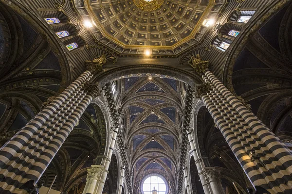 iç mekanlar ve Ayrıntılar Siena katedralinin, Siena, İtalya