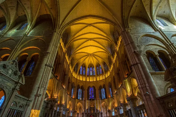 Reims France September 2015 Saint Remi Bazilikasının Mimari Detayları Eylül — Stok fotoğraf