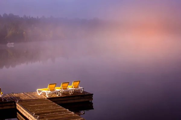 Över Båtbrygga Lac Superieur Dimmig Morgon Med Dimma Laurentides Mont — Stockfoto