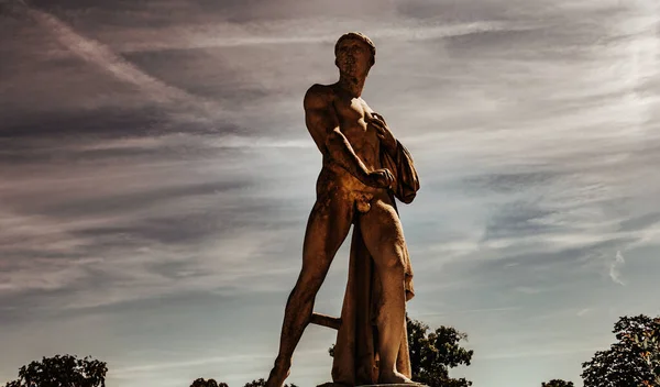 Compiegne Francia Agosto 2016 Statua Nei Giardini Del Castello Compiegne — Foto Stock