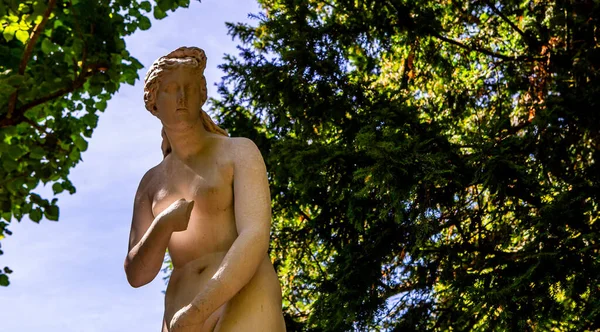 Compiegne Francia Agosto 2016 Statua Nei Giardini Del Castello Compiegne — Foto Stock