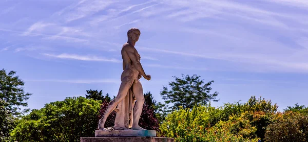 Compiegne Francia Agosto 2016 Statua Nei Giardini Del Castello Compiegne — Foto Stock