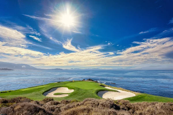 Uma Vista Campo Golfe Pebble Beach Hole Monterey Califórnia Eua — Fotografia de Stock