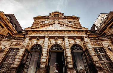 MAINCY, FRANCE, 30 Mart 2017: Vaux le Vikont kalesinin mimari detayları, 30 Mart 2017, Maincy, Fransa