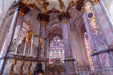 FECAMP, FRANCE, AĞUSTOS 02 İç İşleri ve Abbatiale de la Trinite, Fecamp, Normandiya, Fransa 'nın mimari detayları. Ağustos 02, 2013 Fecamp, Fransa