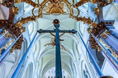 FECAMP, FRANCE, AĞUSTOS 02 İç İşleri ve Abbatiale de la Trinite, Fecamp, Normandiya, Fransa 'nın mimari detayları. Ağustos 02, 2013 Fecamp, Fransa