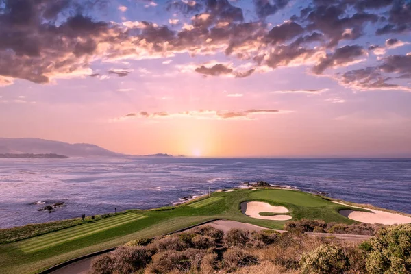 Uma Vista Campo Golfe Pebble Beach Hole Monterey Califórnia Eua — Fotografia de Stock