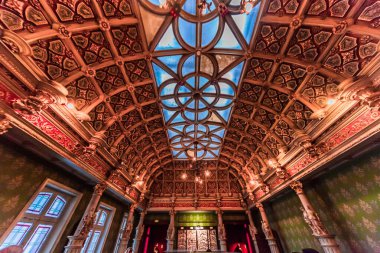 FECAMP, FRANCE AĞUSTOS 01: Palais de la Benedictine, Fecamp, Normandiya, Fransa 'nın iç mimari ve mimari detayları. AĞUSTOS 01, 2013 Fecamp, Fransa