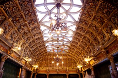 FECAMP, FRANCE AĞUSTOS 01: Palais de la Benedictine, Fecamp, Normandiya, Fransa 'nın iç mimari ve mimari detayları. AĞUSTOS 01, 2013 Fecamp, Fransa