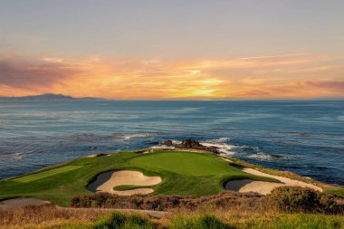 Pebble Beach golf sahasının manzarası, Hole 7, Monterey, California, ABD