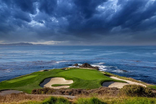 Uma Vista Campo Golfe Pebble Beach Hole Monterey Califórnia Eua — Fotografia de Stock