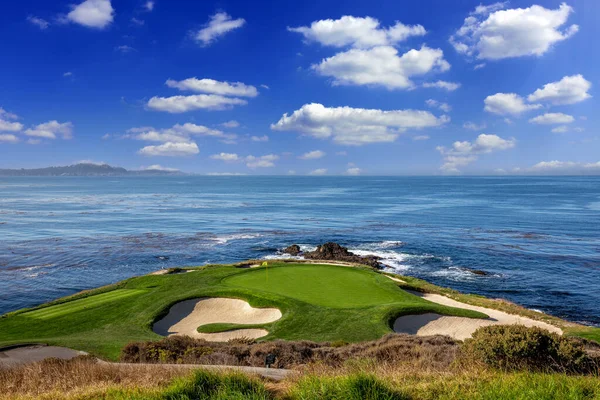 Uma Vista Campo Golfe Pebble Beach Hole Monterey Califórnia Eua — Fotografia de Stock