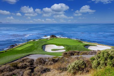 Pebble Beach golf sahasının manzarası, Hole 7, Monterey, California, ABD