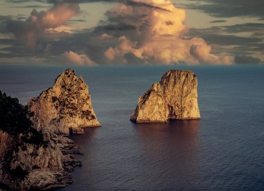 Faraglioni Adaları, Capri Adası, Capri, İtalya