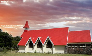 Cap Malheureux, Mauritius Adası 'nda kırmızı çatılı kilise.