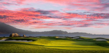 Pebble Beach golf sahası, 17. Delik, Monterey, California, ABD