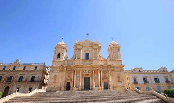 Noto Sicilie Italië Juni 2018 Buitenkant Van Basiliek Duomo Kerk — Stockfoto