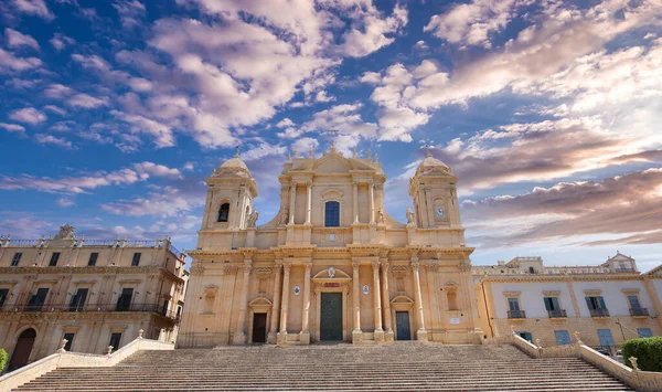 Noto Sicilie Italië Juni 2018 Buitenkant Van Basiliek Duomo Kerk — Stockfoto