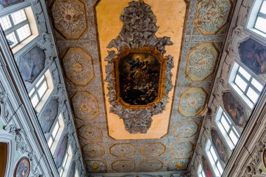 NAPLES, ITALY, 16 Mayıs 2014: Napoli katedrali Duomo 'nun iç ve ayrıntıları, Saint Januarius, camapnia, İtalya, 16 Mayıs 2014, Napoli, İtalya.