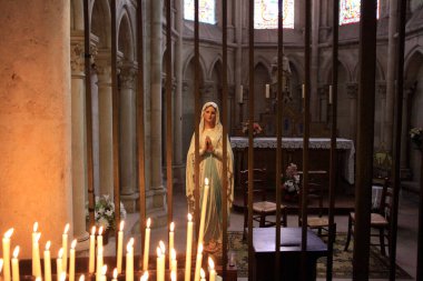 Le Mans şehrinin katedralinin mimari detayları, Fransa