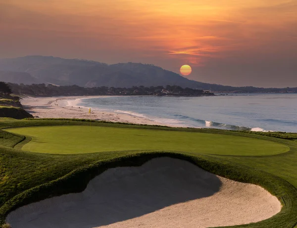 Näkymä Pebble Beach Golfkentälle Monterey Kalifornia Yhdysvallat — kuvapankkivalokuva