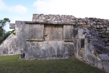 CHICHEN ITZA, YUCATAN, MEXICO, 15 Aralık 2011: Maya tapınakları Chichen Itza, Yucatan, Meksika