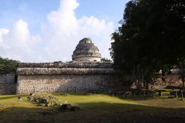 CHICHEN ITZA, YUCATAN, MEXICO, 15 Aralık 2011: Maya tapınakları Chichen Itza, Yucatan, Meksika
