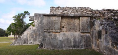 CHICHEN ITZA, YUCATAN, MEXICO, 15 Aralık 2011: Maya tapınakları Chichen Itza, Yucatan, Meksika