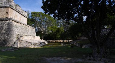 CHICHEN ITZA, YUCATAN, MEXICO, 15 Aralık 2011: Maya tapınakları Chichen Itza, Yucatan, Meksika