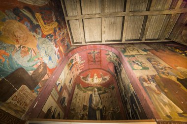 PARIS, FRANCE 15 Mart 2014 Aziz-Ruh Kilisesi 'nin mimari detayları, 15 Mart 2014, Paris, Fransa.